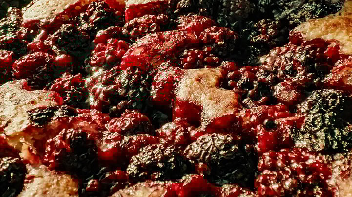 Dutch Oven Blackberry Cobbler